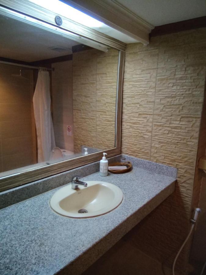 Hotel Puri Dibia Kuta Kuta Lombok Esterno foto